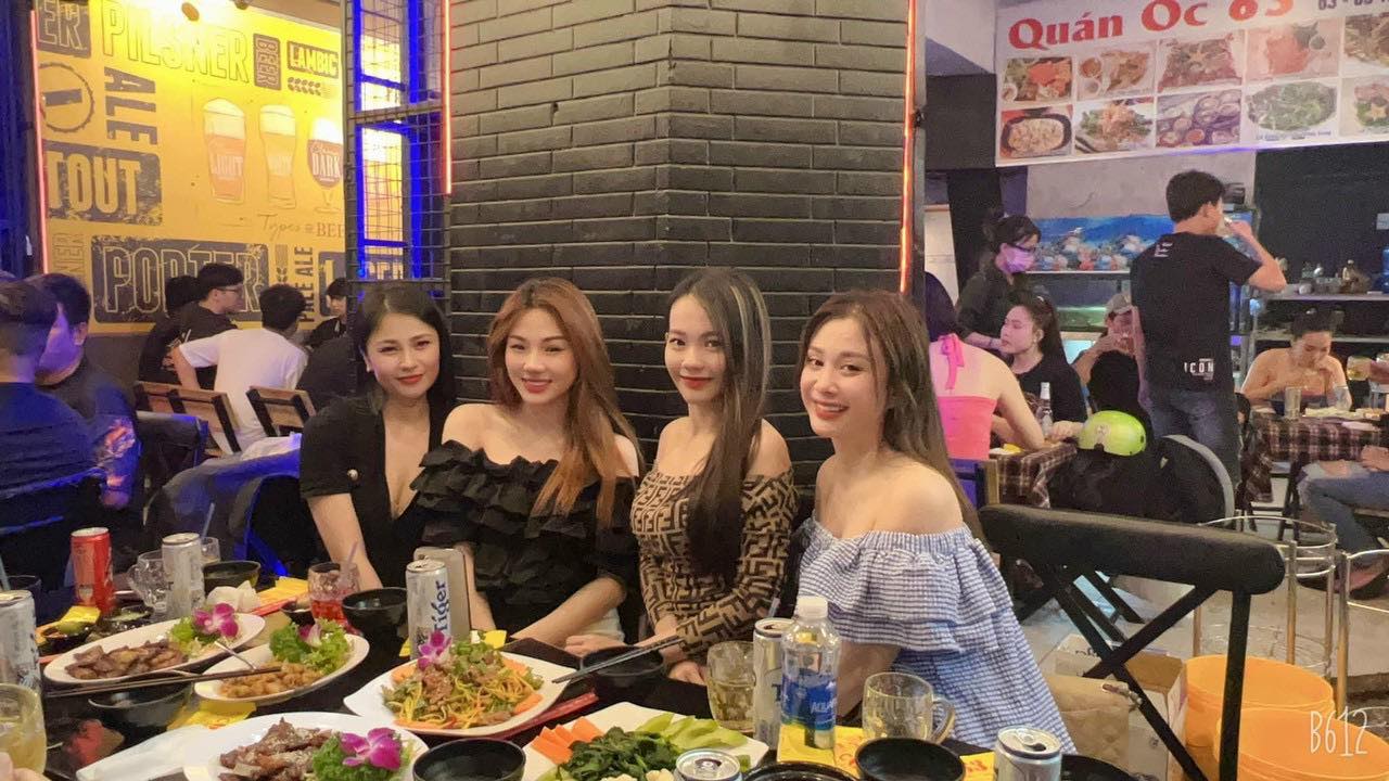 Khách Hàng Đặt Tiệc Nhà Hàng Cậu Cả Food & Beer